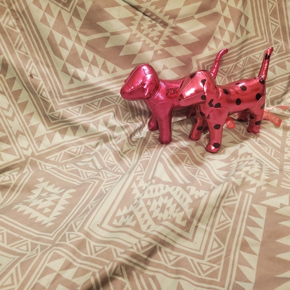 2 Victoria's Secret/Pink Dogs - Picture 7 of 9